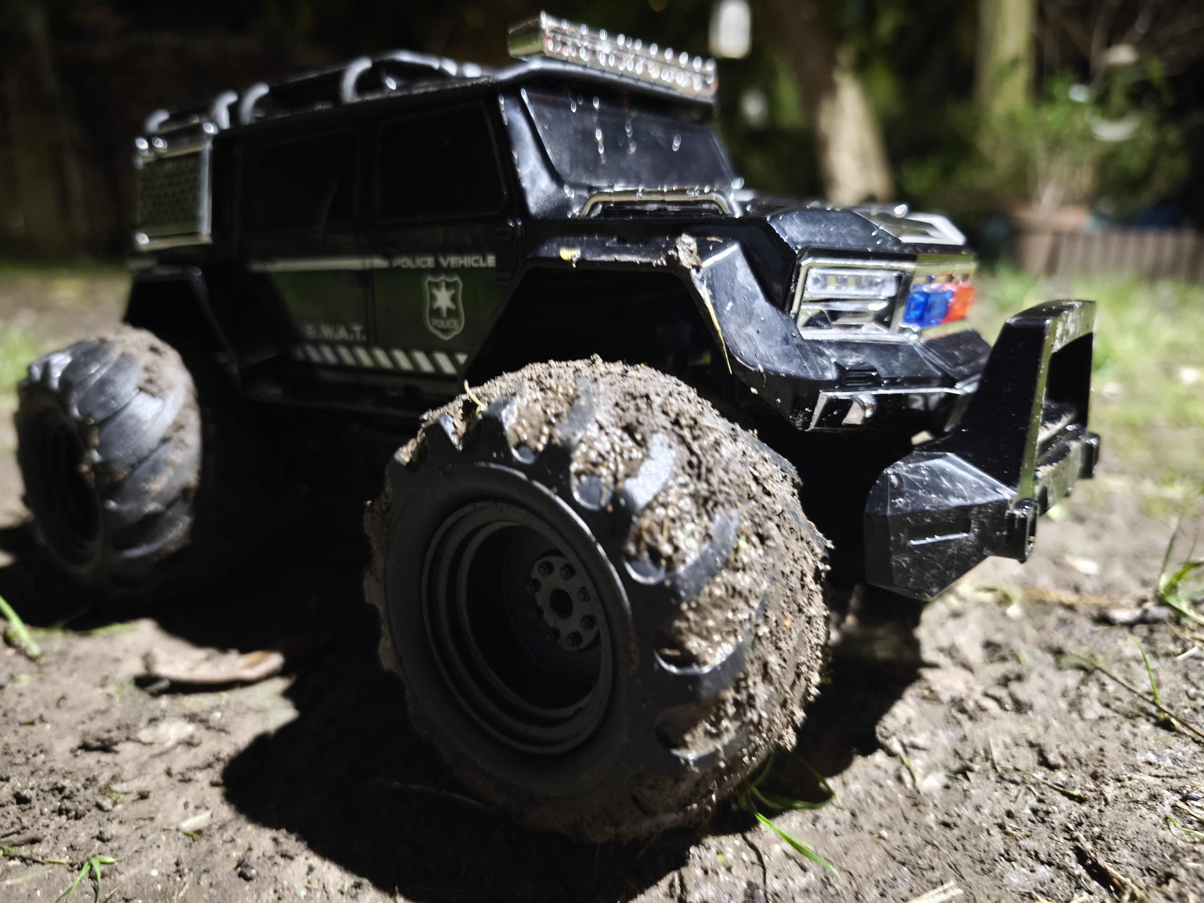 RC Car 1/16 Large Frame Amphibious Police Stunt Vehicle Crawler