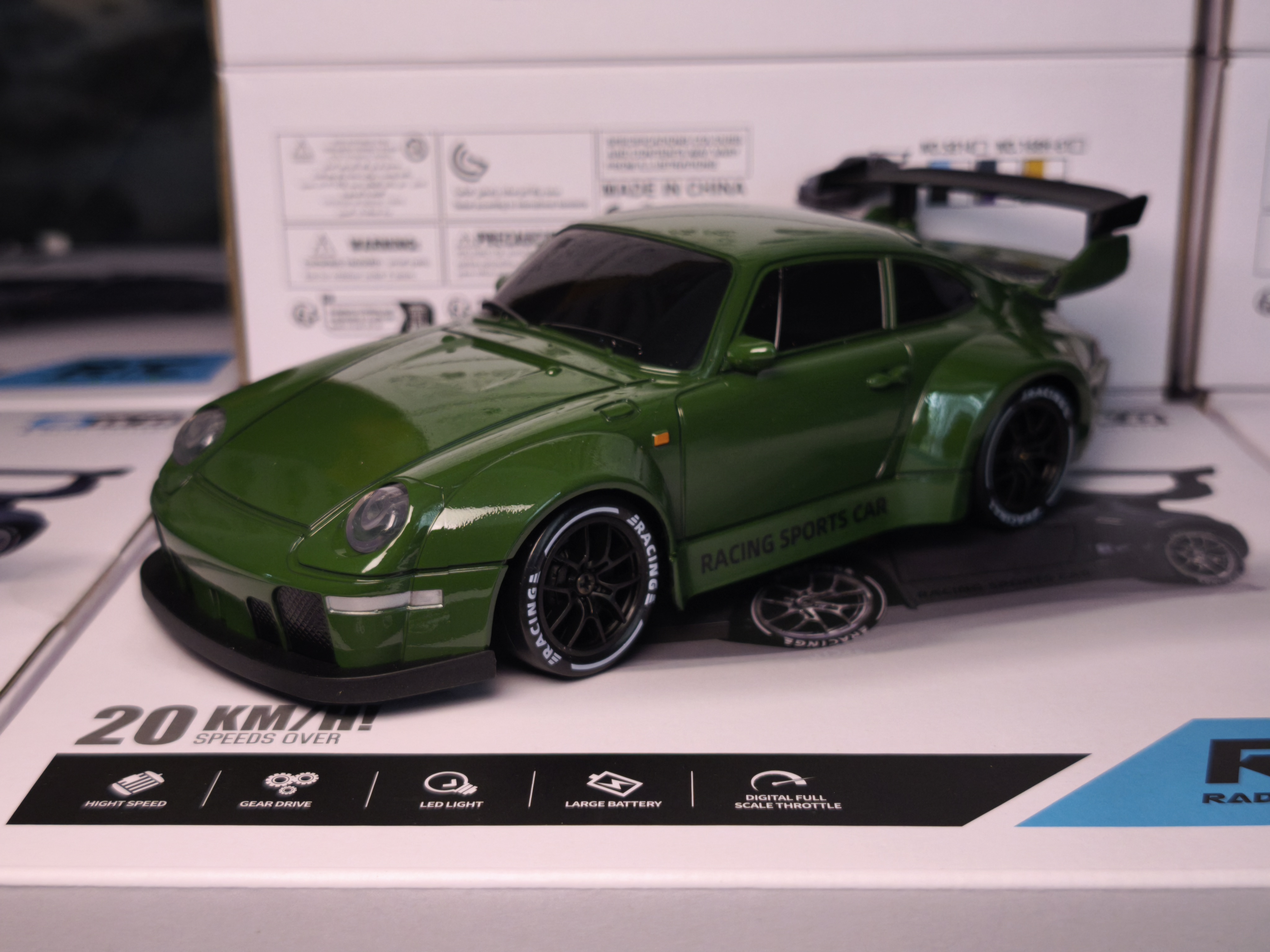 RC Car 1/24 High Speed Drift Iconic 911 Sports Car Green