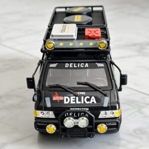 1/24 scale 4WD remote control crawler off-road vehicle - Image 4